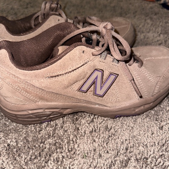 New balance shoes 608 - Picture 2 of 6